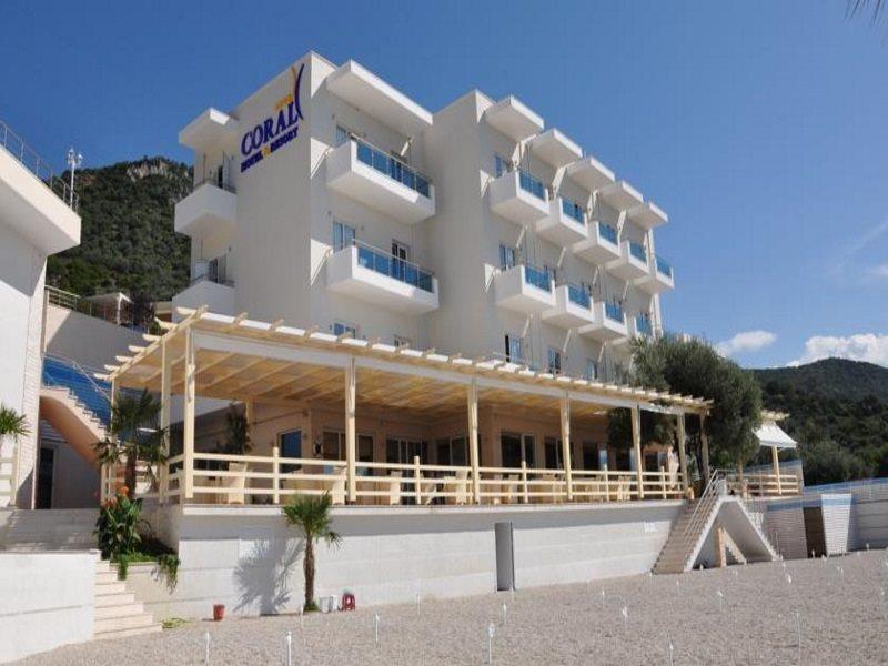 Hotel Coral & 4*
